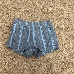 Sky and Sparrow shorts